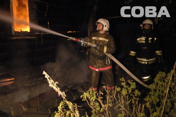 Ночные пожары унесли жизнь трех человек в Екатеринбурге - Фото 1