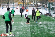 Мечты сбываются! В Екатеринбурге футболисту, страдающему ДЦП, построили площадку прямо около дома