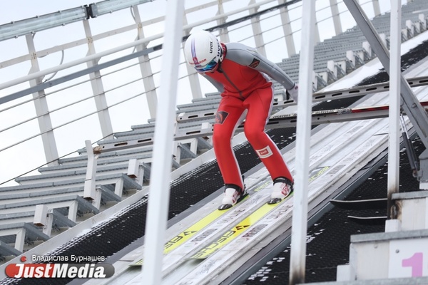 Лучшие летающие лыжницы приехали на Урал! В Нижнем Тагиле стартует этап Кубка мира по прыжкам с трамплина - Фото 1
