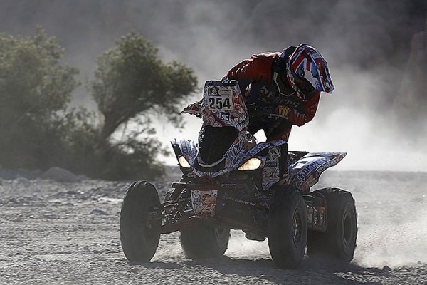 Уралец Сергей Карякин победил на очередном этапе ралли Dakar 2017 - Фото 1