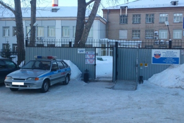Бригада по оформлению ДТП в Верх-Исетском районе Екатеринбурга переехала с Крылова на улицу III Интернационала - Фото 1