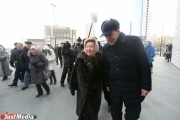 Наина Ельцина возложила цветы к памятнику супруга в честь его 86-летия. ФОТО