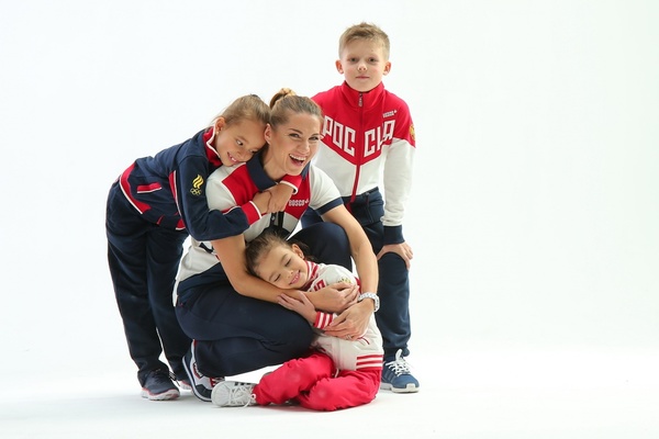 Чемпионка Олеся Красномовец и воспитанники школы олимпийского резерва снялись для рекламы ЖК «Чемпион Парк» - Фото 1