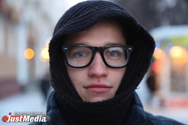 Актер Максим Долинин: «Есть одна проблема – я ненавижу носить шапки». В среду днем ожидается минус 2 градуса. ФОТО, ВИДЕО - Фото 1
