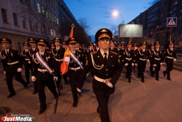 Вечером военные перекроют центр Екатеринбурга - Фото 1