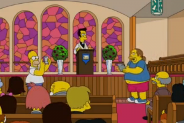 Верующие могут судиться с Мэтом Гроэнингом. В новой серии «Симпсонов» герои ловят покемонов в храме - Фото 1