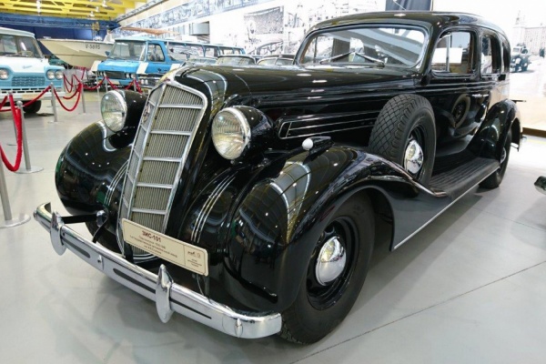 В музее автотехники УГМК появился первый советский серийный «лимузин» - Фото 1