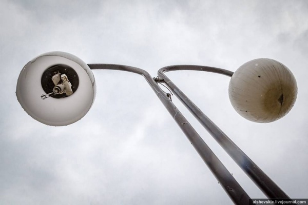 Администрация Екатеринбурга ищет спонсоров для установки светильников в городской парк - Фото 1