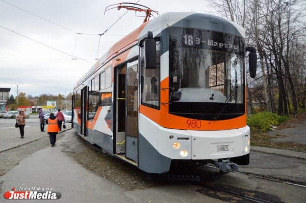 В Екатеринбурге изменились два трамвайных маршрута - Фото 1