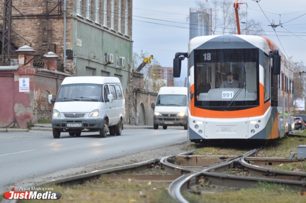 В Екатеринбурге в ближайшие 10 дней по Татищева пустят трамваи - Фото 1