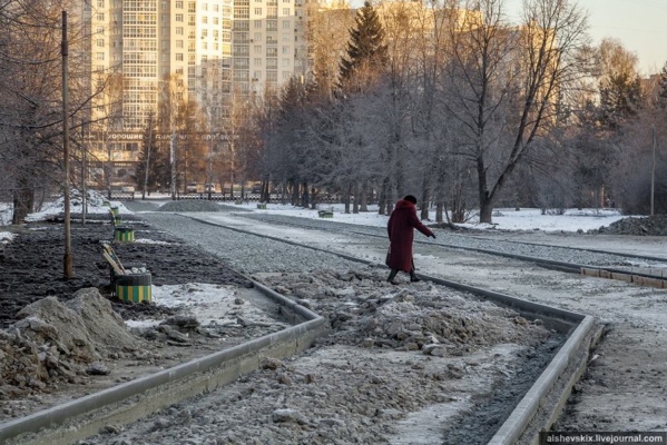Парк Чкалова перезимует с раскопанными дорогами - Фото 1