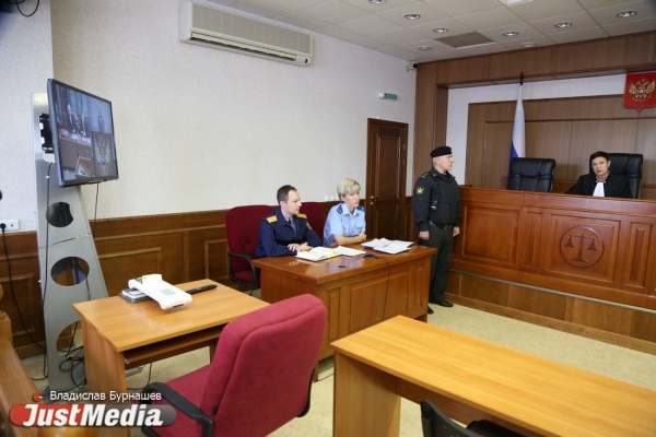 Экс-главу Камышлова за превышение полномочий хотят закрыть на 7 лет в тюрьме и оштрафовать на 18 млн рублей - Фото 1