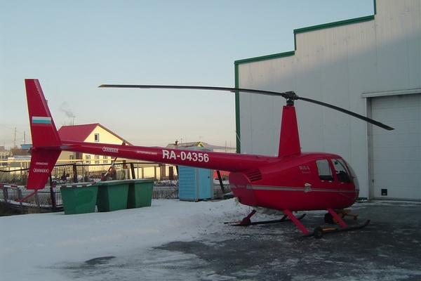 За долги по зарплате и налогам Качканарский завод лишился вертолета - Фото 1