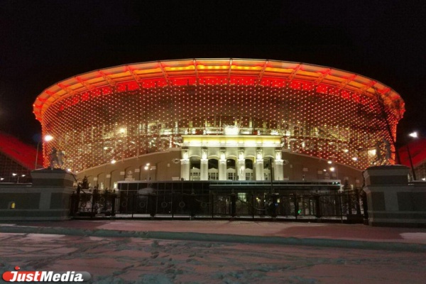 В Екатеринбурге закончили строительство стадиона к ЧМ-2018 - Фото 1