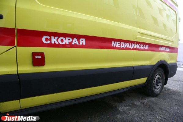  В Байкалово два друга перевернулись на самодельной машине. Один из них погиб - Фото 1