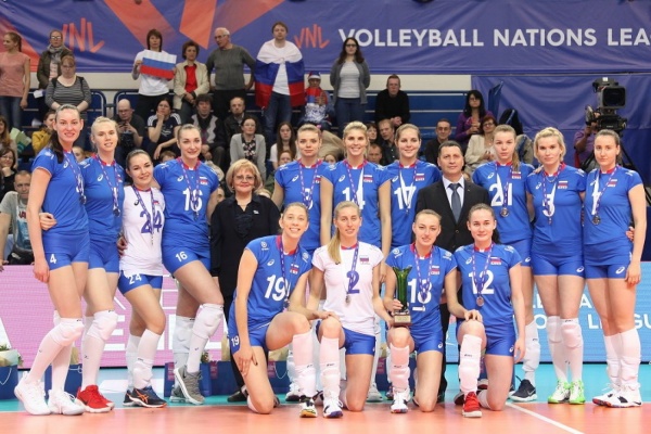 Сборная России по волейболу заняла второе место на Кубке Ельцина - Фото 1