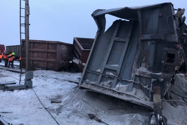 Уральская компания заплатила РЖД 11 млн рублей, чтобы избежать уголовного дела за сошедший с рельсов поезд - Фото 1