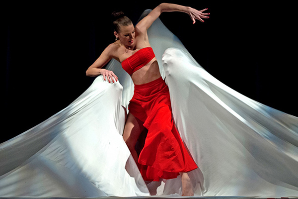 Известный Венгерский Национальный балет представит великую историю страсти в Екатеринбурге - Фото 1