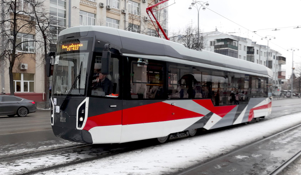 Власти Екатеринбурга в следующем году закупят 60 новых трамваев - Фото 1