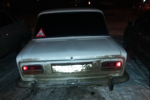Поймали с поличным. В Свердловской области полицейские задержали двух местных жителей, срезавших 20 километров проводов - Фото 1