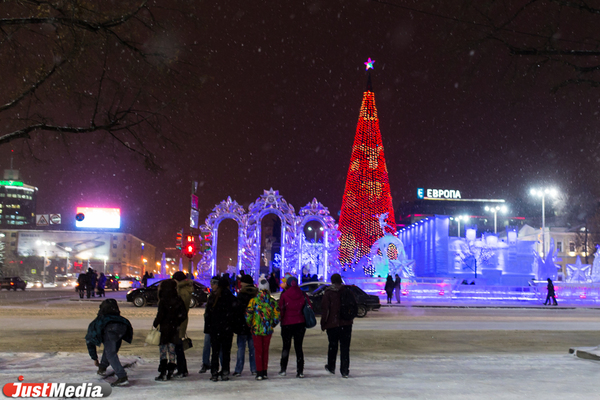 В Екатеринбурге ледовый городок могут перенести в Исторический сквер - Фото 1