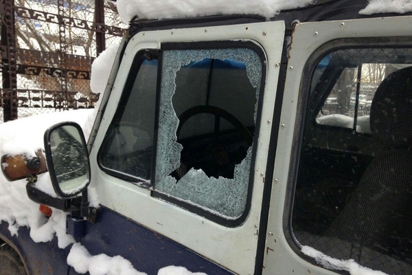 В Свердловской области мужчина случайно застрелил своего друга в машине по дороге на охоту - Фото 1