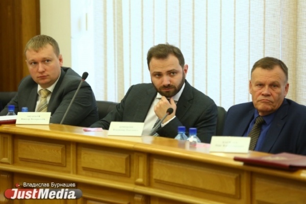 Депутат Смирнов рассказал, с какой программой пойдет на довыборы в свердловское заксобрание - Фото 1