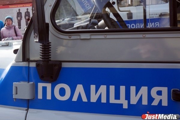 Свердловские полицейские попросили у Куйвашева денег на новые автомобили - Фото 1