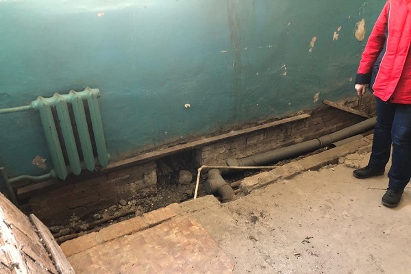 Мэрия Екатеринбурга предлагает НКО в аренду убитый подвал с раскуроченным полом - Фото 1