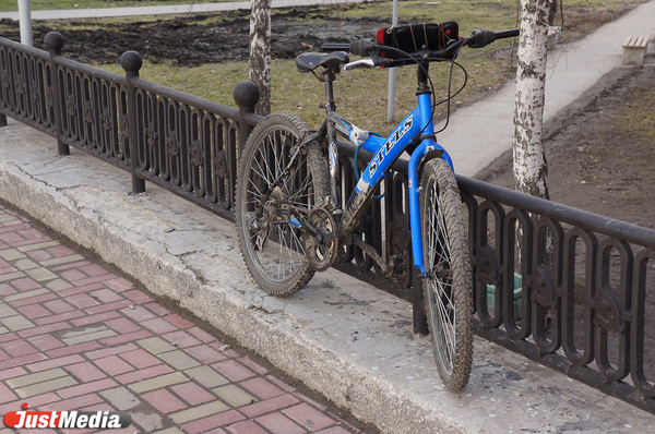 Екатеринбургский участковый поймал серийных воров велосипедов - Фото 1