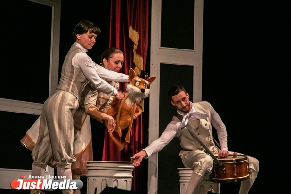 В Екатеринбургском театре кукол покажут нескучную историю с персонажами шести крыловских басен - Фото 1
