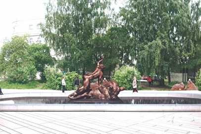 Мэрия Екатеринбурга передумала ставить скульптуру «Похищение Европы» в сквере за Оперным  - Фото 1