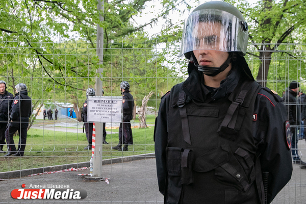 В Екатеринбурге впервые оправдали участника митинга в сквере у Драмтеатра - Фото 1