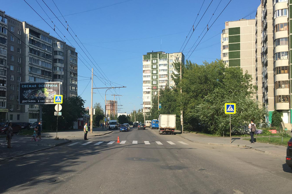 В Екатеринбурге разыскивают водителя, который сбил на «зебре» 11-летнюю девочку - Фото 1