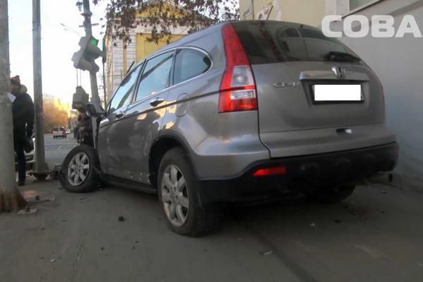В Екатеринбурге начали судить водителя Honda, сбившего трех человек на Фурманова - Фото 1