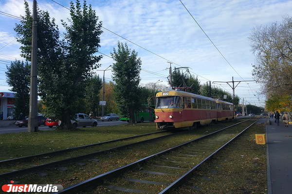 В Екатеринбурге изменятся 7 трамвайных маршрутов из-за ремонта на перекрестке Ленина-Луначарского - Фото 1