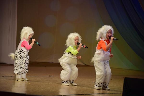В Свердловской области около 100 юных талантов приняли участие в творческом конкурсе-фестивале о родном крае «Уральский звон» - Фото 1