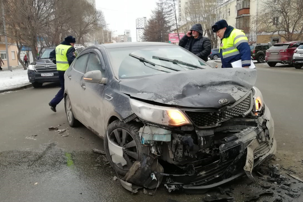 В Екатеринбурге произошли два ДТП, в которых пострадали дети - Фото 1