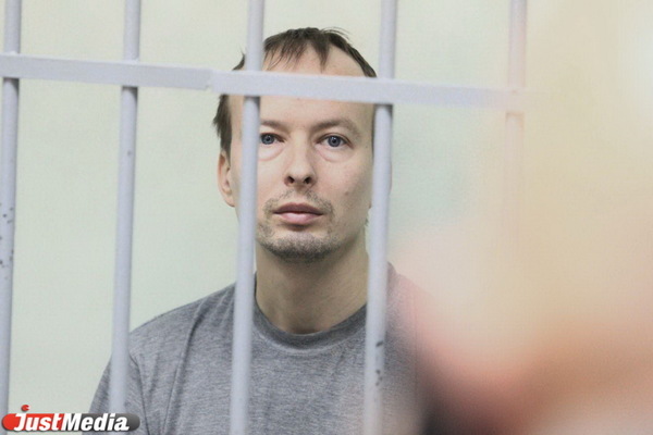 «Стрелял в голову». СК опубликовал часть допроса, где Александров признается в убийстве девушек на Уктусе  - Фото 1