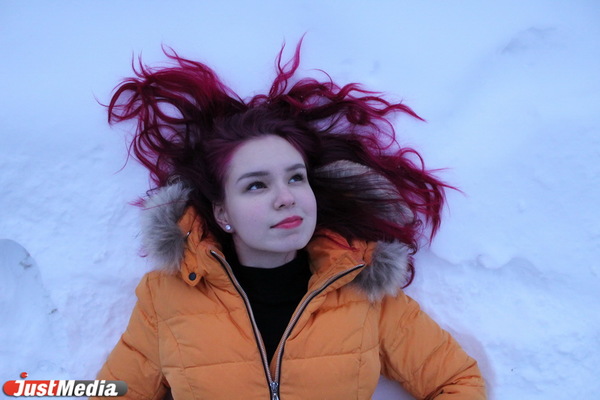Александра Лагунова, преподаватель Bachata Sensual: «Погода на Урале настолько холодная и хмурая, что я решила добавить немного красок». В Екатеринбурге +4 - Фото 1