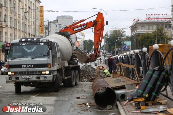 Готовимся к пробкам. Екатеринбургские энергетики опубликовали список улиц, где пройдут ремонты - Фото 1