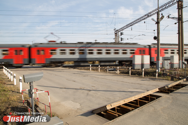 В Свердловской области обновят более 100 железнодорожных переездов и установят комплексы  видеофиксации нарушений ПДД - Фото 1