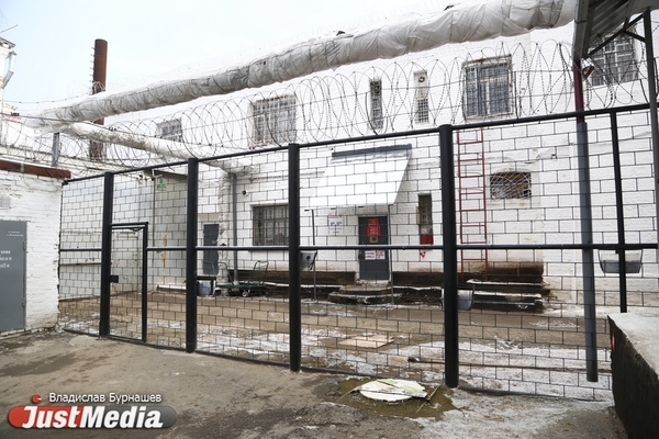 Свердловские заключенные попросили увеличить им лимит по снятию денег на покупку антисептиков в период пандемии - Фото 1