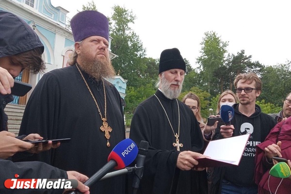 Екатеринбургская епархия назначила новую дату рассмотрения дела по отцу Сергию  - Фото 1