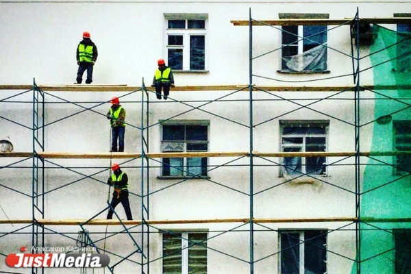 21 свердловский муниципалитет завершил работы по капремонту жилых домов в этом году - Фото 1