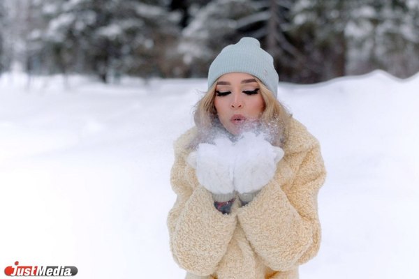 Татьяна Бубенова, журналист: «Зимой можно пойти в лес играть в снежки». В Екатеринбурге -5 градусов - Фото 1