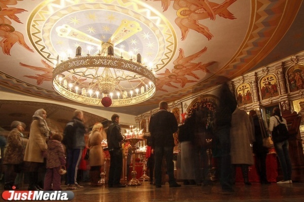 В Свердловской области началась вакцинация от COVID-19 в храмах - Фото 1