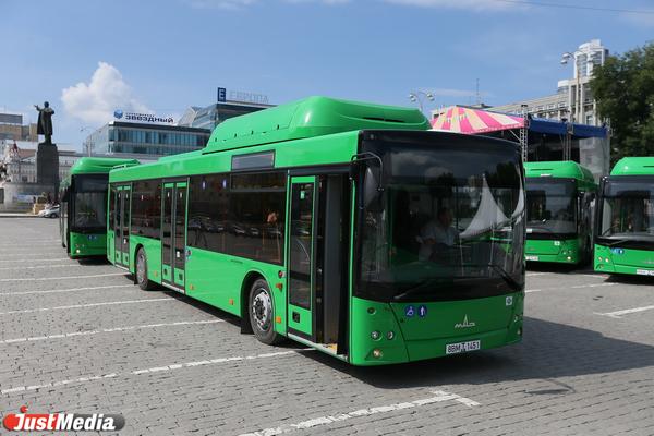В Екатеринбурге автобусы №50, 54, 57, 57а изменят схему движения на 4 дня - Фото 1