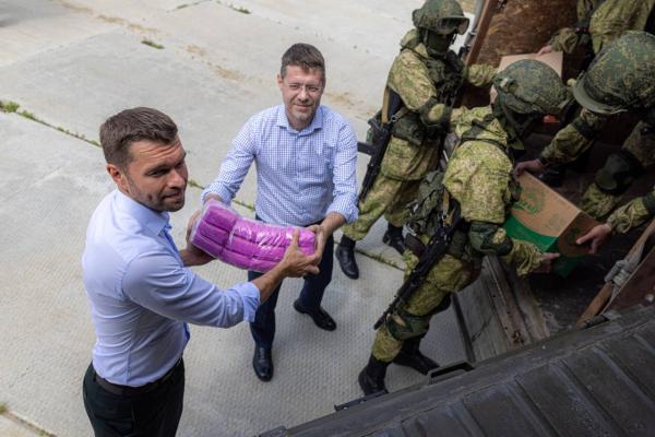 Два депутата Екатеринбургской гордумы отправили вторую фуру с гуманитарной помощью на Донбасс - Фото 1