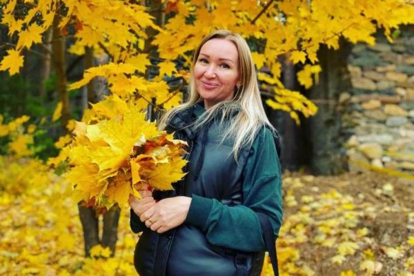 Марина Перова, юрист: «Обожаю осень за яркие краски». В Екатеринбурге +21 градус - Фото 1
